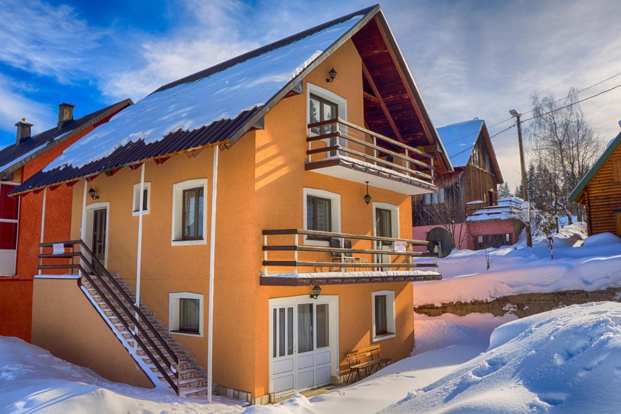 Apartmani Mila Жабляк Экстерьер фото