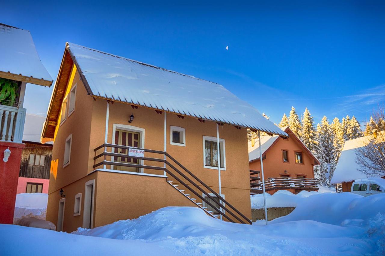 Apartmani Mila Жабляк Экстерьер фото
