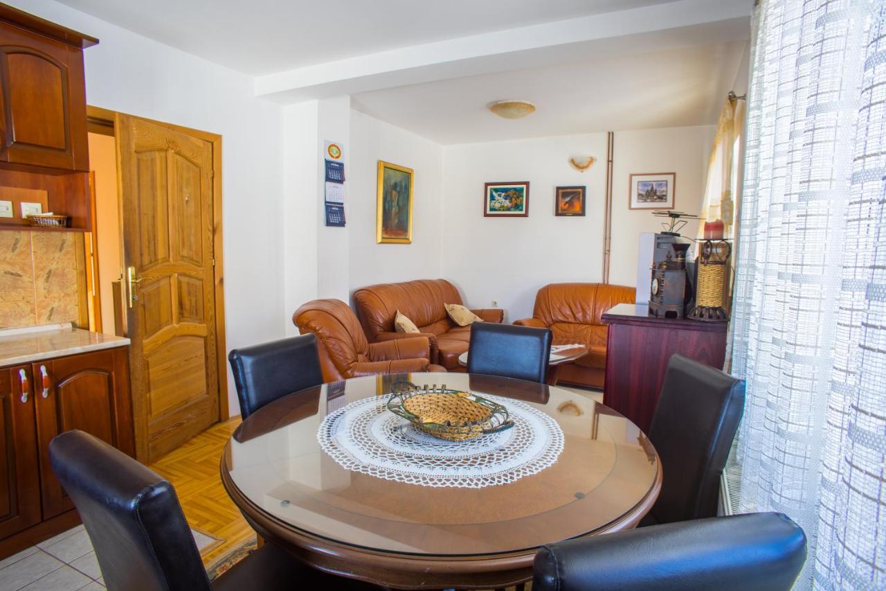 Apartmani Mila Жабляк Экстерьер фото
