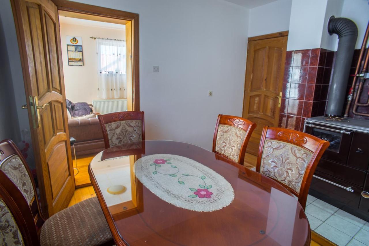 Apartmani Mila Жабляк Экстерьер фото