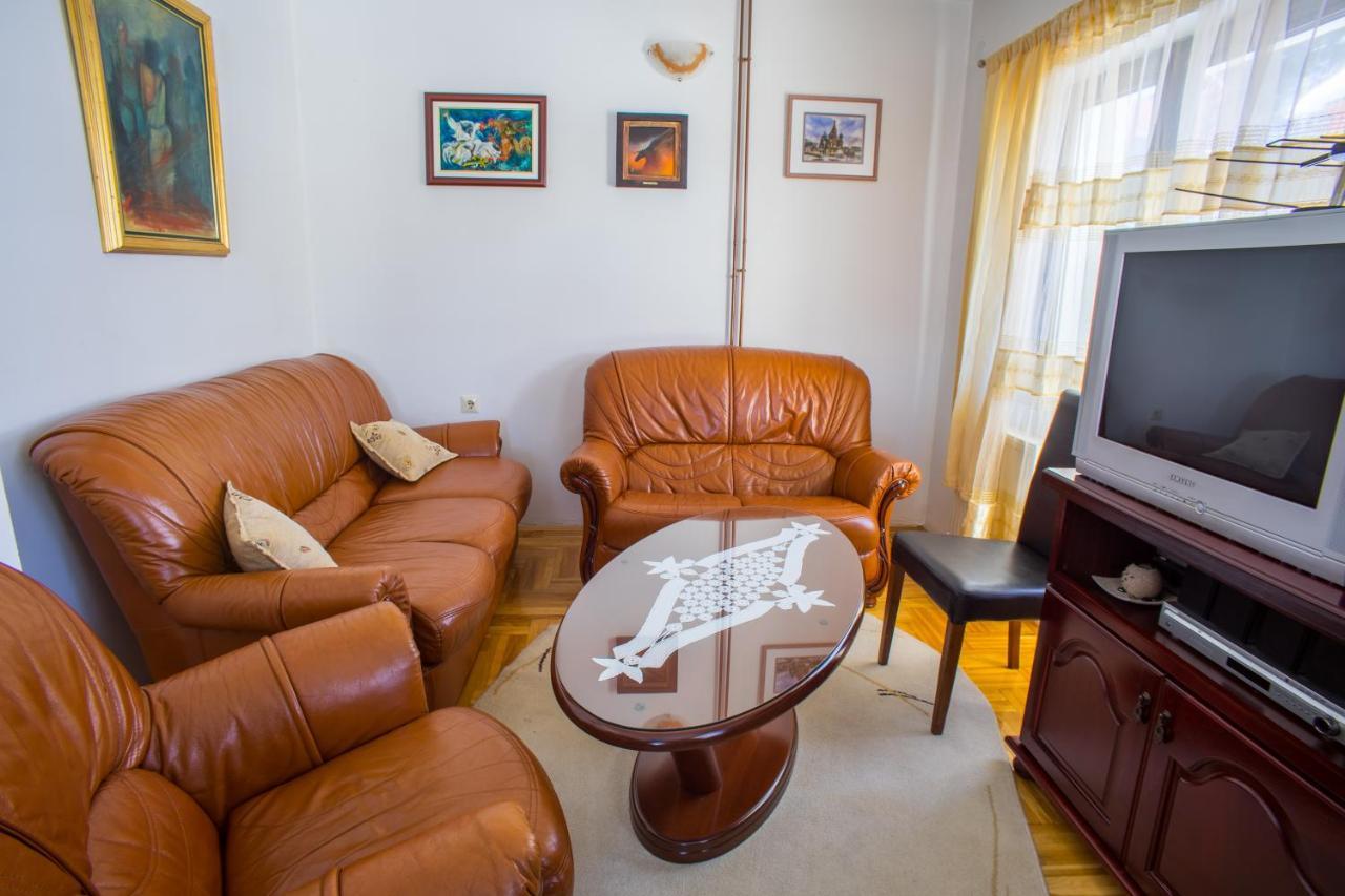 Apartmani Mila Жабляк Экстерьер фото